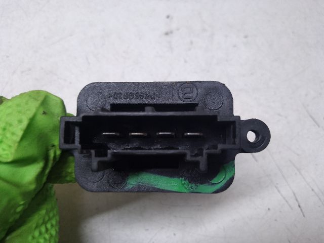 bontott DACIA DUSTER Előtét Ellenállás Fűtőmotor