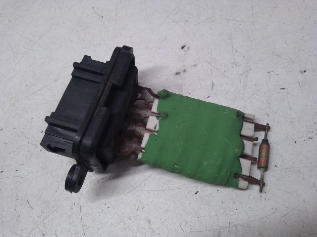 bontott DACIA DUSTER Előtét Ellenállás Fűtőmotor