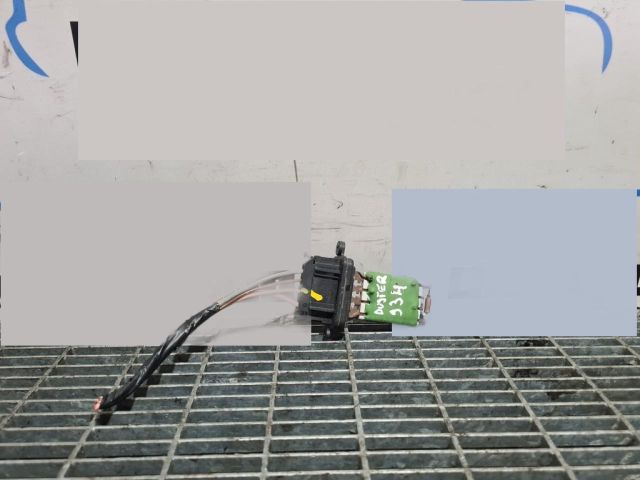 bontott DACIA DUSTER Előtét Ellenállás Fűtőmotor