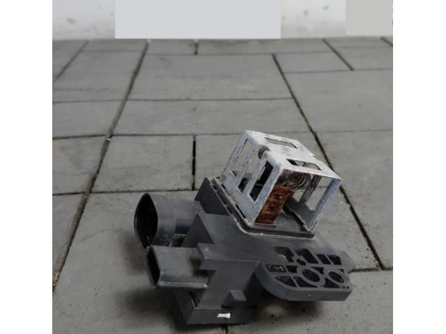 bontott DACIA DUSTER Előtét Ellenállás Fűtőmotor