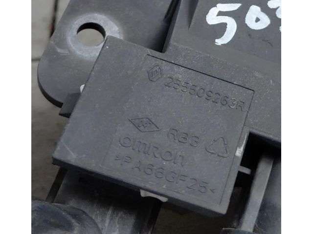 bontott DACIA DUSTER Előtét Ellenállás Fűtőmotor