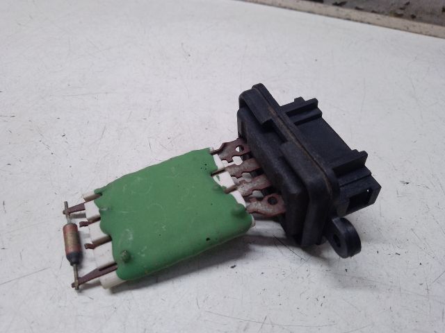 bontott DACIA DUSTER Előtét Ellenállás Fűtőmotor