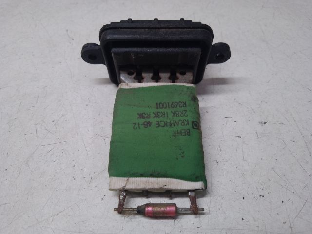 bontott DACIA DUSTER Előtét Ellenállás Fűtőmotor