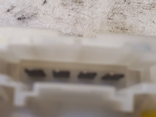 bontott DACIA DUSTER Előtét Ellenállás Fűtőmotor