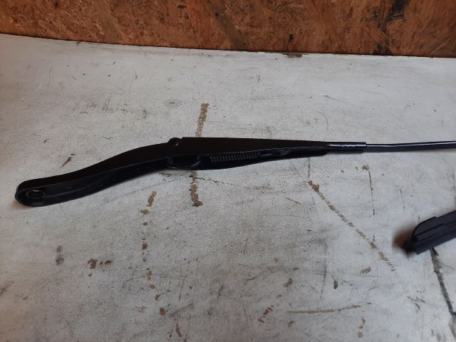 bontott DACIA DUSTER Első Ablaktörlő Kar