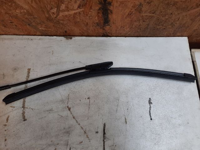 bontott DACIA DUSTER Első Ablaktörlő Kar