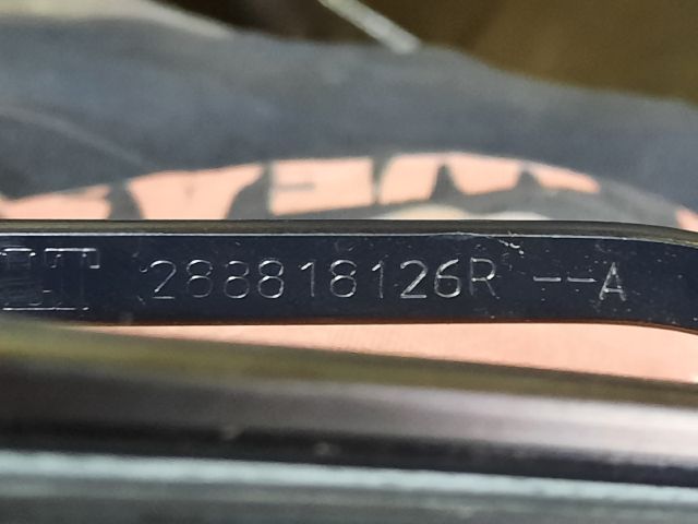 bontott DACIA DUSTER Első Ablaktörlő Kar