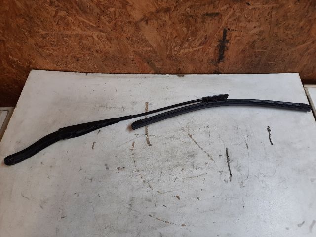 bontott DACIA DUSTER Első Ablaktörlő Kar