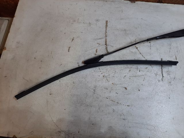 bontott DACIA DUSTER Első Ablaktörlő Kar