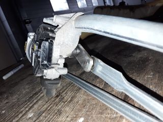 bontott DACIA DUSTER Első Ablaktörlő Szerkezet Motorral