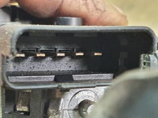 bontott DACIA DUSTER Első Ablaktörlő Szerkezet Motorral