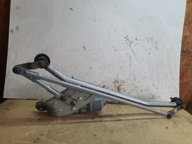 bontott DACIA DUSTER Első Ablaktörlő Szerkezet Motorral