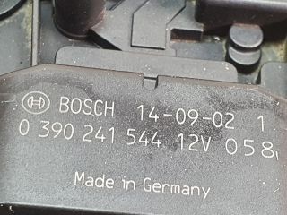 bontott DACIA DUSTER Első Ablaktörlő Szerkezet Motorral