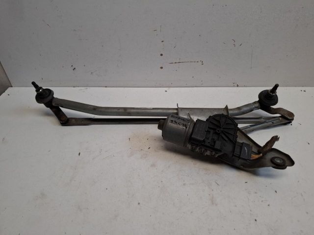 bontott DACIA DUSTER Első Ablaktörlő Szerkezet Motorral