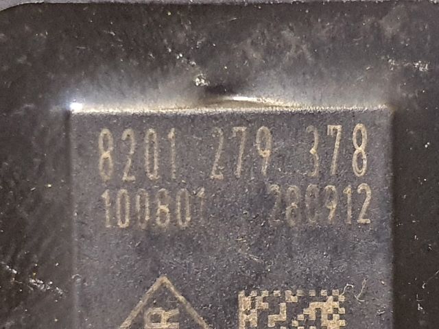 bontott DACIA DUSTER Első Középső Ütközés Érzékelő (Homlokfalon)