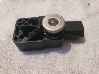 bontott DACIA DUSTER Első Középső Ütközés Érzékelő (Homlokfalon)