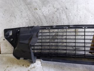 bontott DACIA DUSTER Első Lökhárító Alsó Középső Díszrács