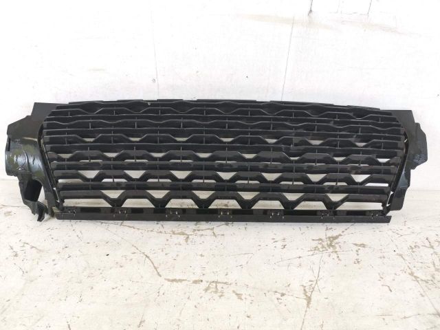 bontott DACIA DUSTER Első Lökhárító Alsó Középső Díszrács