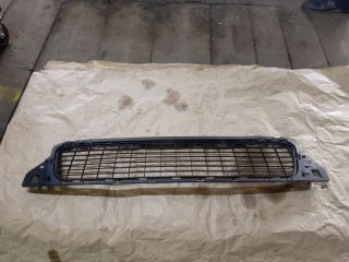 bontott DACIA DUSTER Első Lökhárító Alsó Középső Díszrács