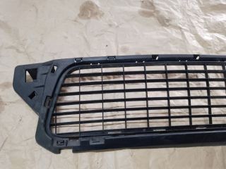 bontott DACIA DUSTER Első Lökhárító Alsó Középső Díszrács