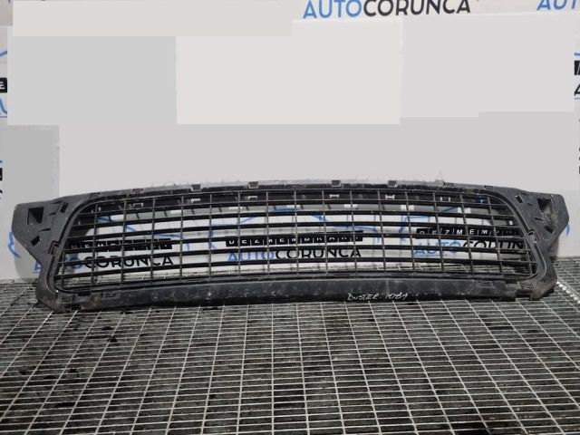 bontott DACIA DUSTER Első Lökhárító Díszléc