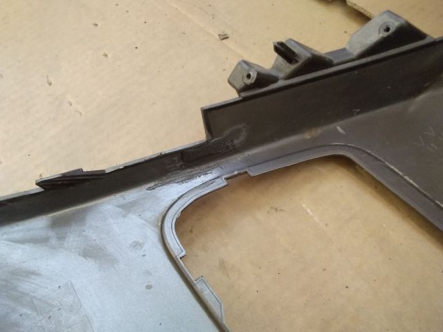 bontott DACIA DUSTER Első Lökhárító Díszléc