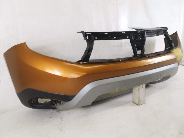 bontott DACIA DUSTER Első Lökhárító (Részeivel)