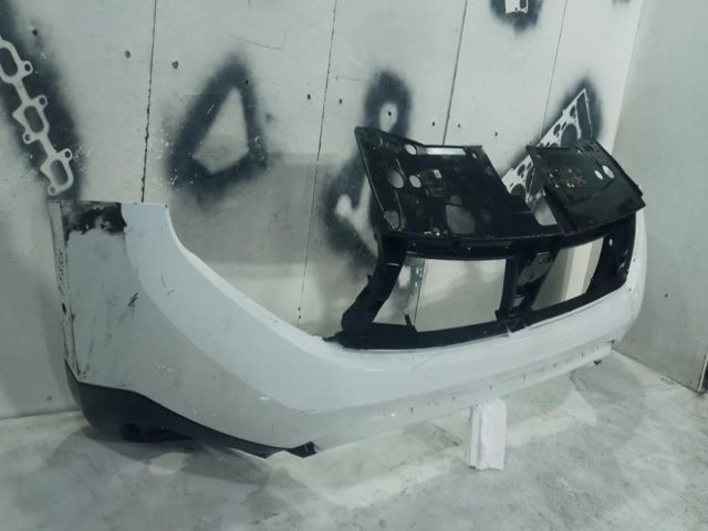 bontott DACIA DUSTER Első Lökhárító (Üresen)