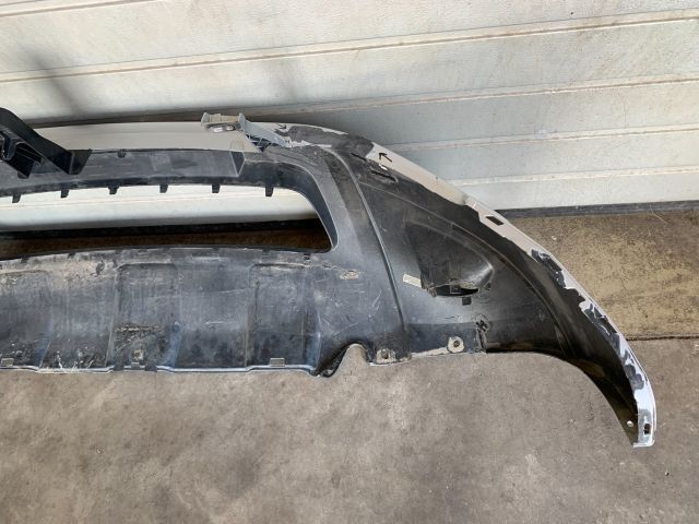 bontott DACIA DUSTER Első Lökhárító (Üresen)