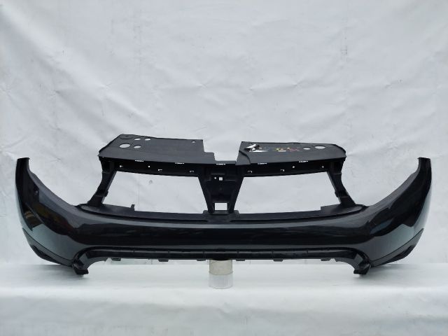 bontott DACIA DUSTER Első Lökhárító (Üresen)