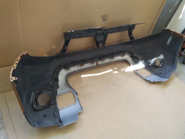 bontott DACIA DUSTER Első Lökhárító (Üresen)