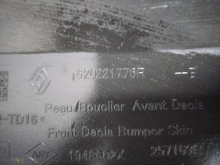 bontott DACIA DUSTER Első Lökhárító (Üresen)