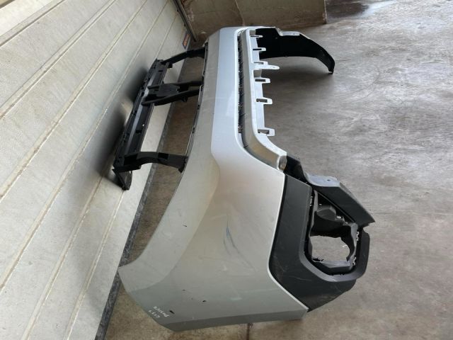 bontott DACIA DUSTER Első Lökhárító (Üresen)