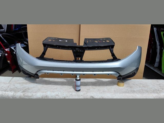 bontott DACIA DUSTER Első Lökhárító (Üresen)