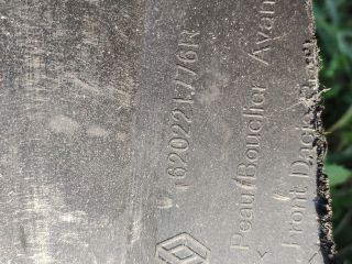 bontott DACIA DUSTER Első Lökhárító (Üresen)