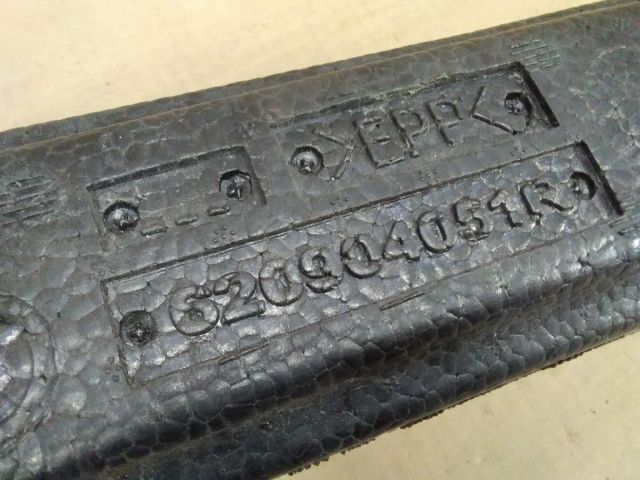 bontott DACIA DUSTER Első Lökhárító Ütközés Elnyelő Hab