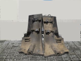 bontott DACIA DUSTER Első Sárvédő Gumi Pár