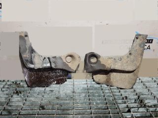 bontott DACIA DUSTER Első Sárvédő Gumi Pár