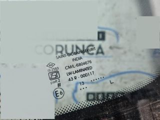 bontott DACIA DUSTER Első Szélvédő