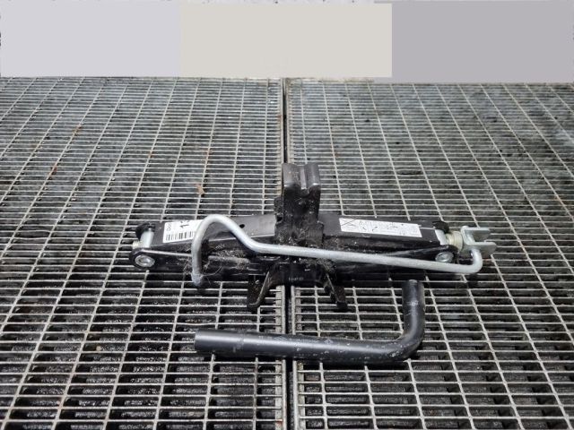 bontott DACIA DUSTER Emelő