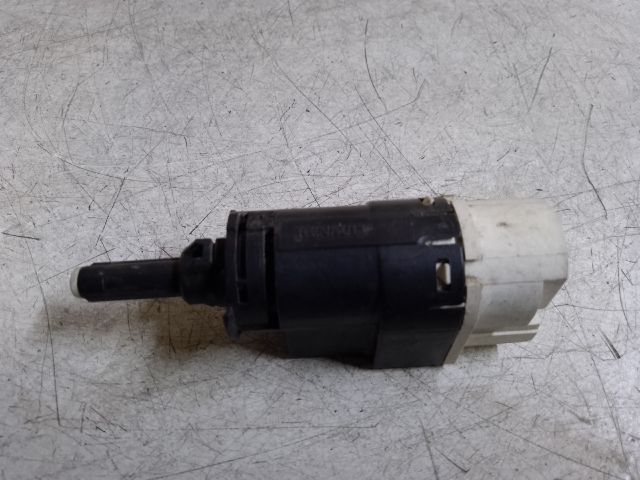 bontott DACIA DUSTER Fék Pedál Kapcsoló