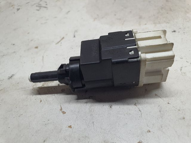 bontott DACIA DUSTER Fék Pedál Kapcsoló