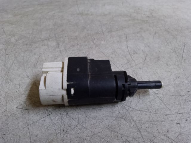 bontott DACIA DUSTER Fék Pedál Kapcsoló