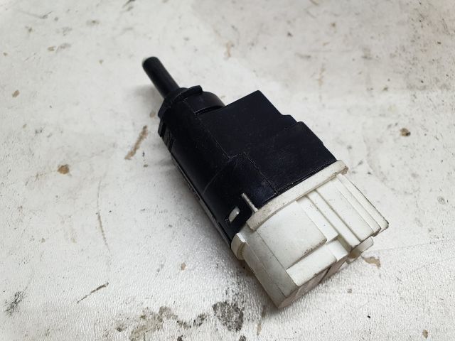 bontott DACIA DUSTER Fék Pedál Kapcsoló