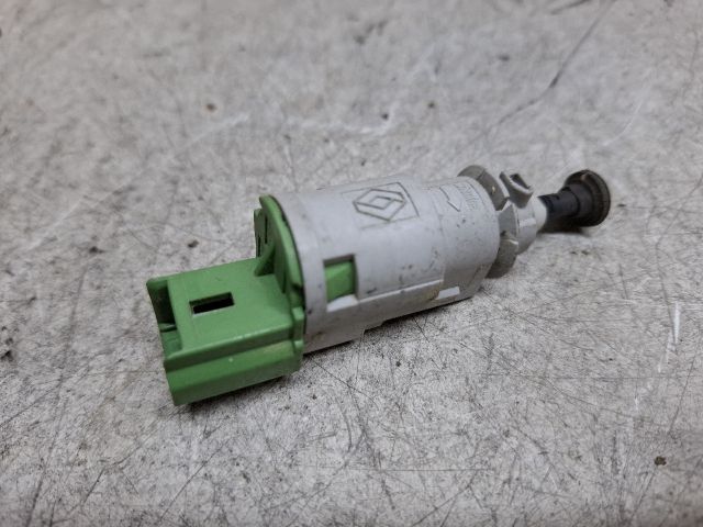 bontott DACIA DUSTER Fék Pedál Kapcsoló