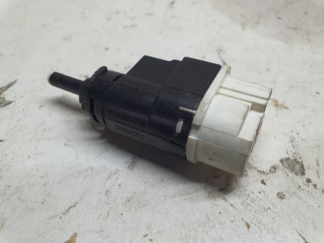 bontott DACIA DUSTER Fék Pedál Kapcsoló