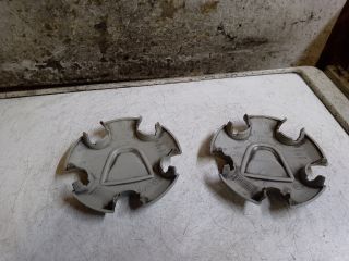 bontott DACIA DUSTER Felniközép Pár