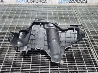 bontott DACIA DUSTER Felső Hűtőburkolat