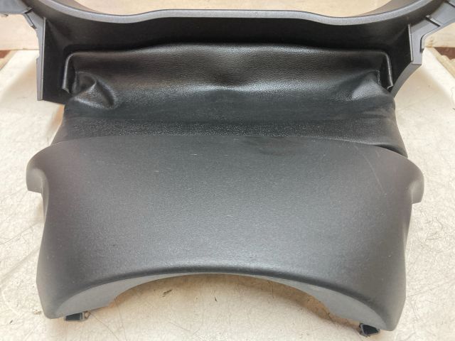 bontott DACIA DUSTER Felső Kormányoszlop Burkolat