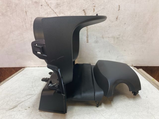 bontott DACIA DUSTER Felső Kormányoszlop Burkolat